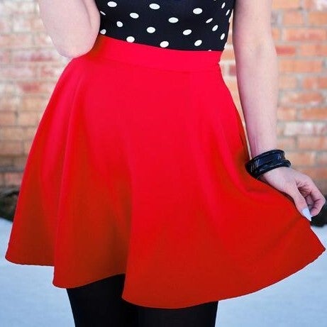 Skater skirt red black on sale
